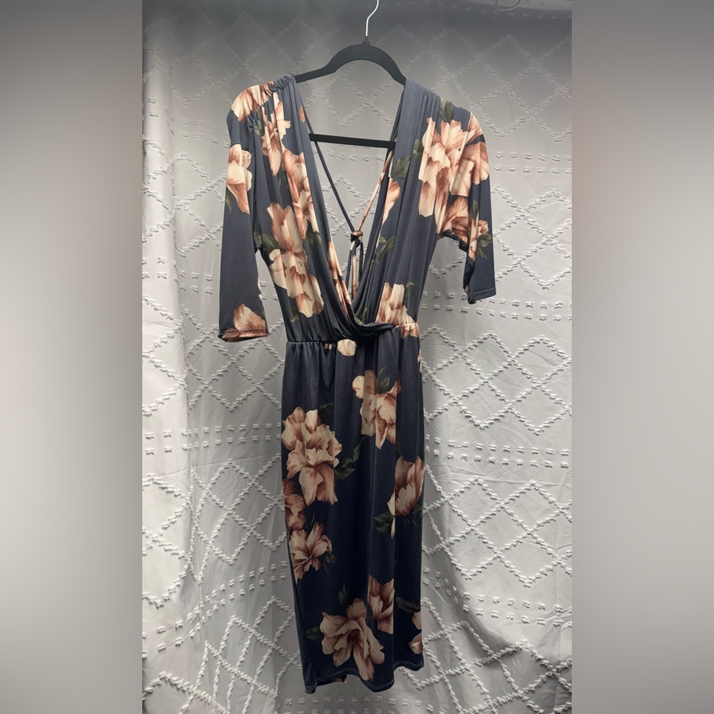 Blooms in the City Slate Blue Floral Surplice Midi Dress Womens Small Gray Pink